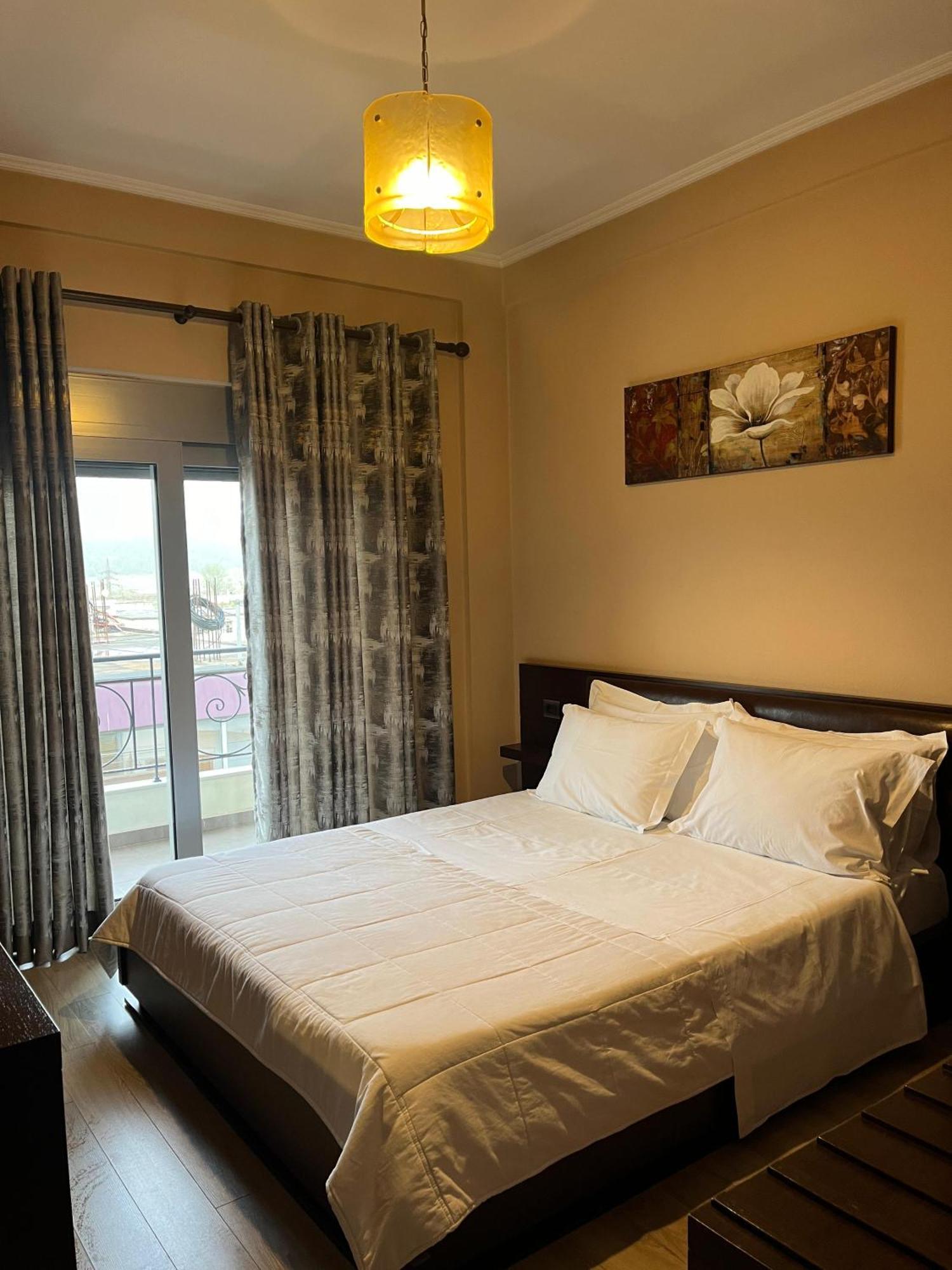 Dream'S Hotel Gjirokastër Buitenkant foto