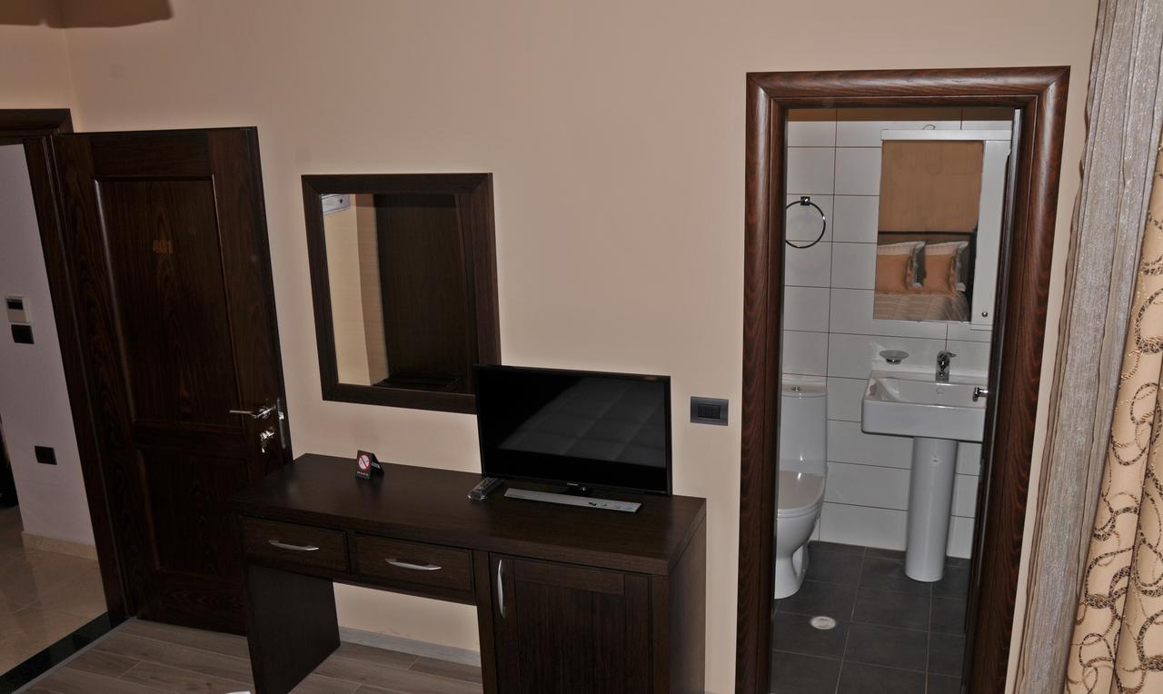 Dream'S Hotel Gjirokastër Buitenkant foto